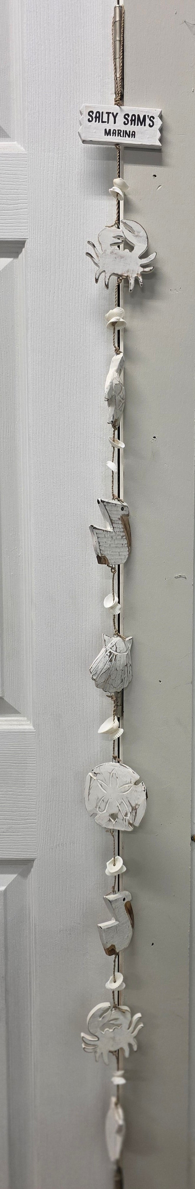 STRING W 8 ANIMALS W SEAGLASS