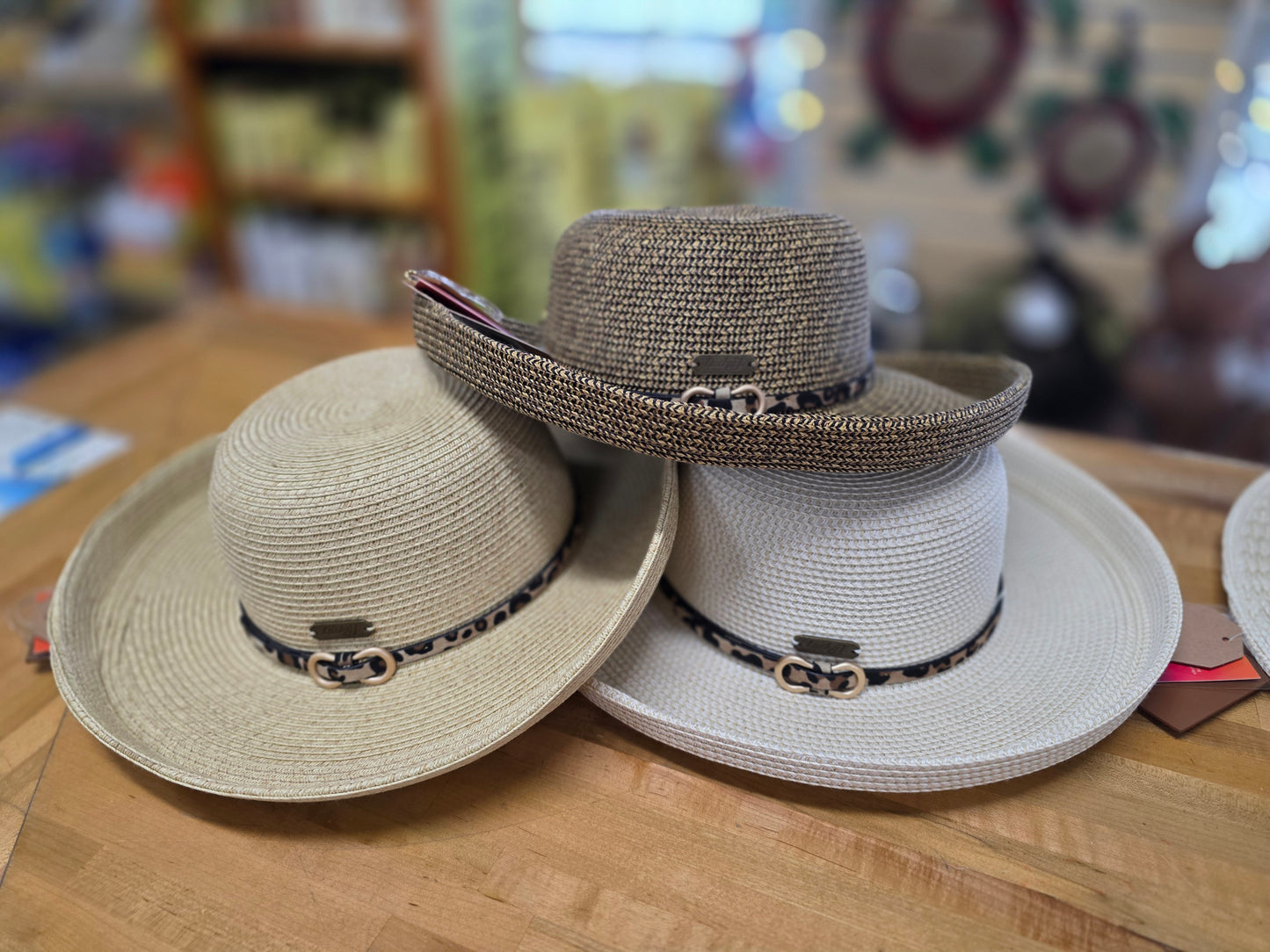 HIGH End Sun Hat