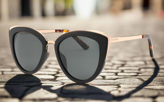Vega | Ebony, Cat Eye
